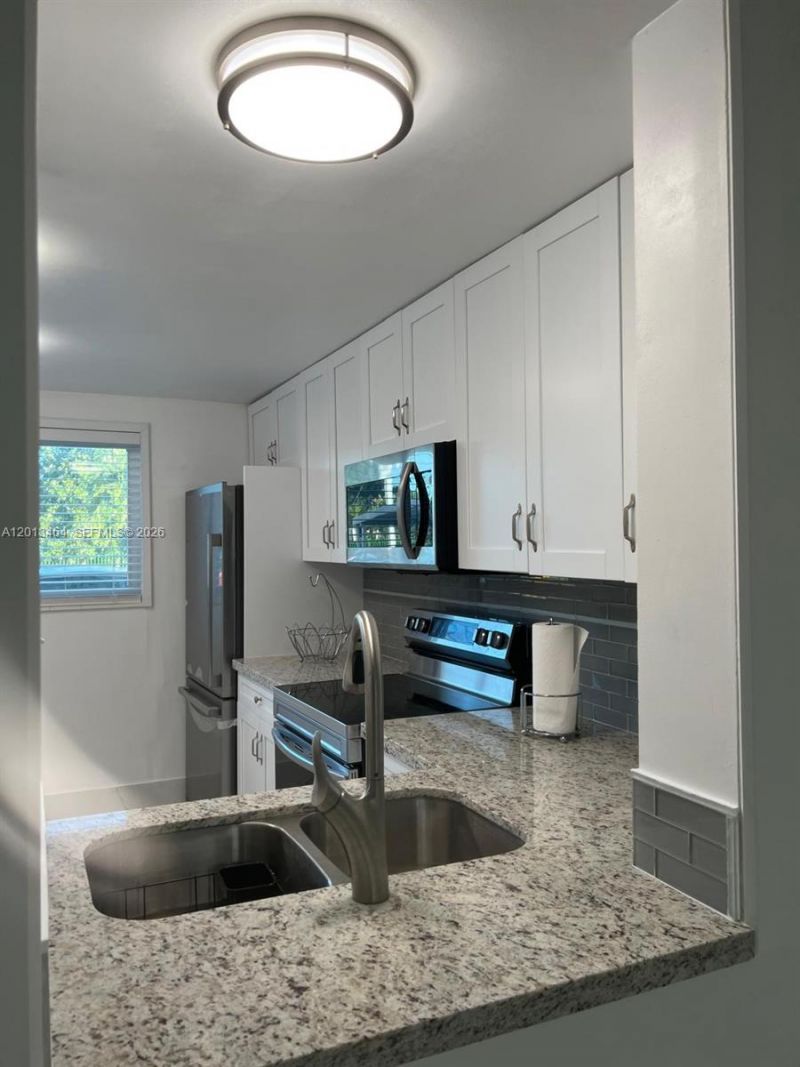 1790 W 75th St, Unit 1790, Hialeah, FL 33014 Photo