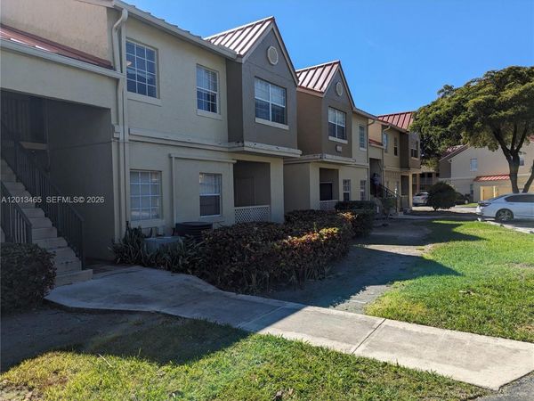 18308 NW 68th Ave , Unit D, Hialeah, FL 33015