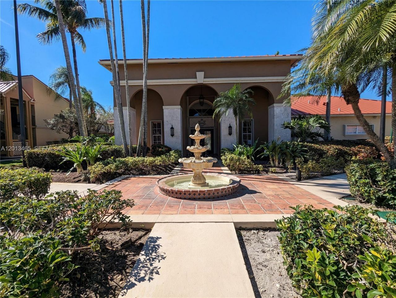 18308 NW 68th Ave , Unit D, Hialeah, FL 33015 Photo