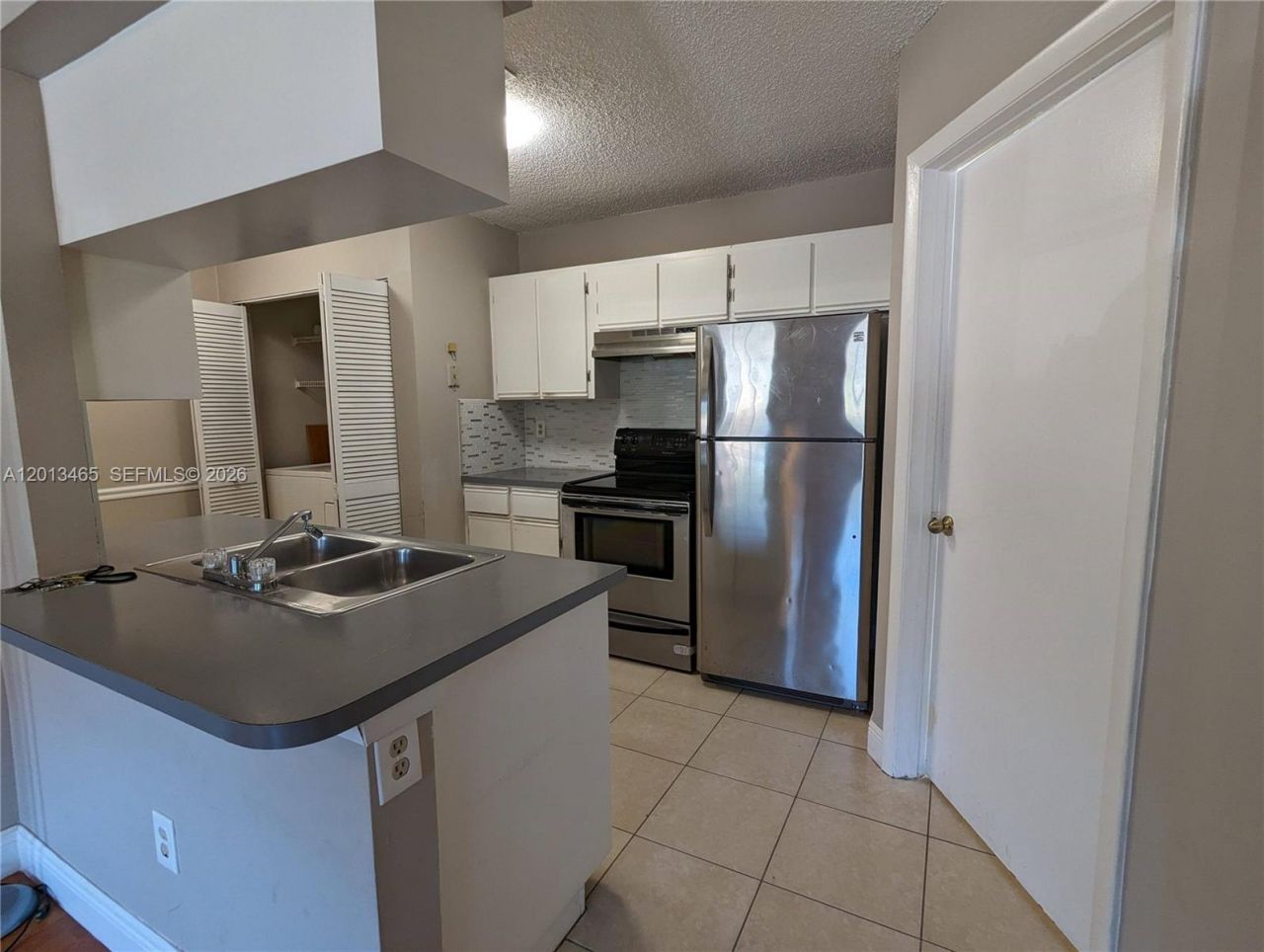 18308 NW 68th Ave , Unit D, Hialeah, FL 33015 Photo