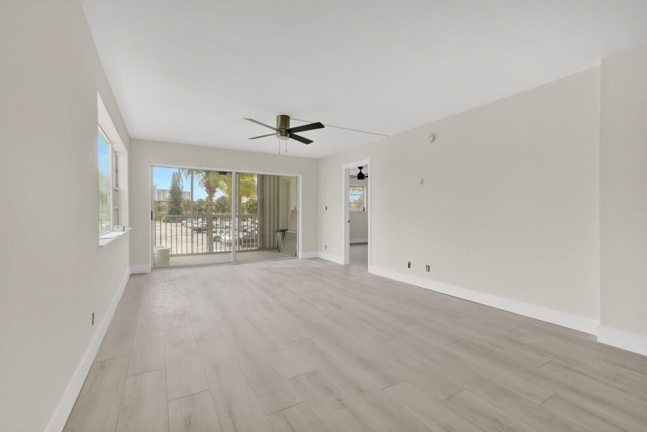 3201 NE 8th Street, Unit 206, Pompano Beach, FL 33062 Photo