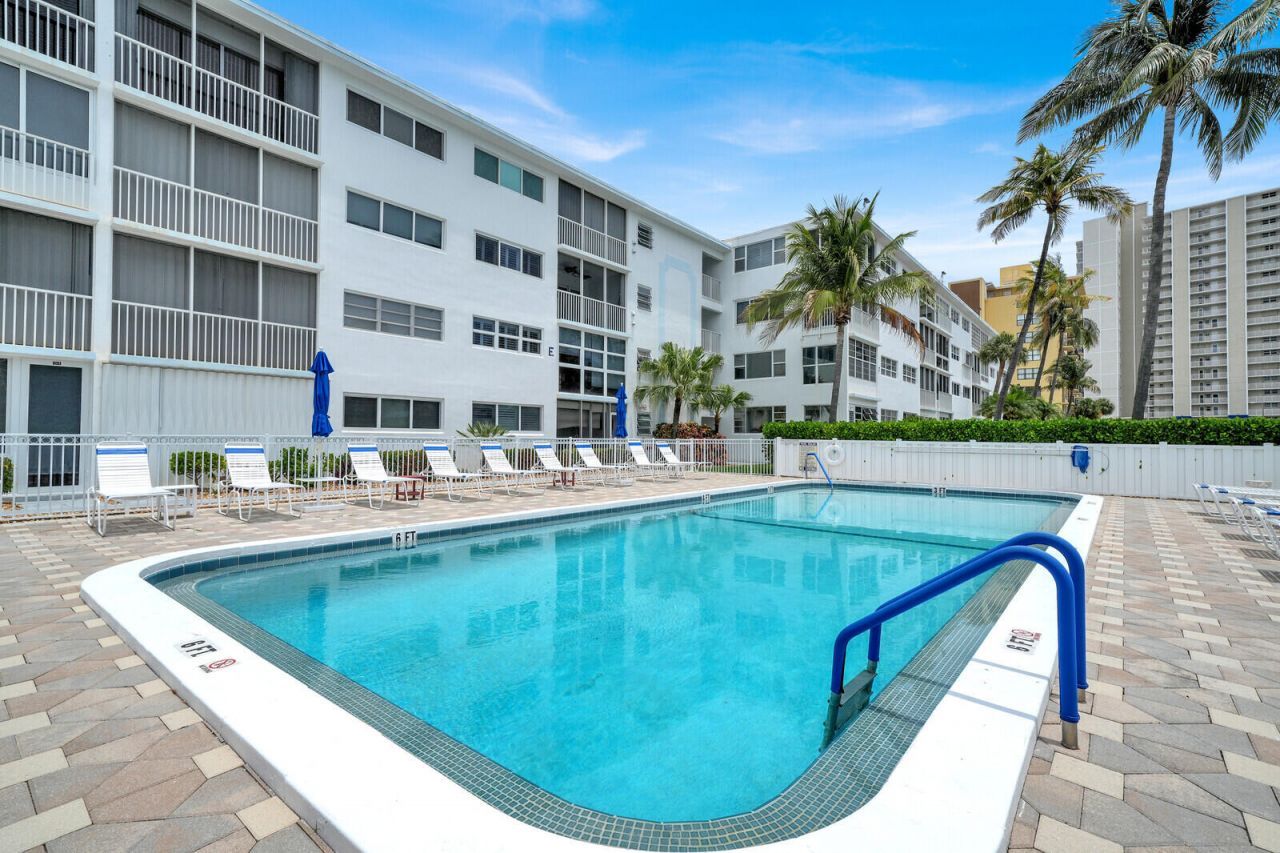 3201 NE 8th Street, Unit 206, Pompano Beach, FL 33062 Photo