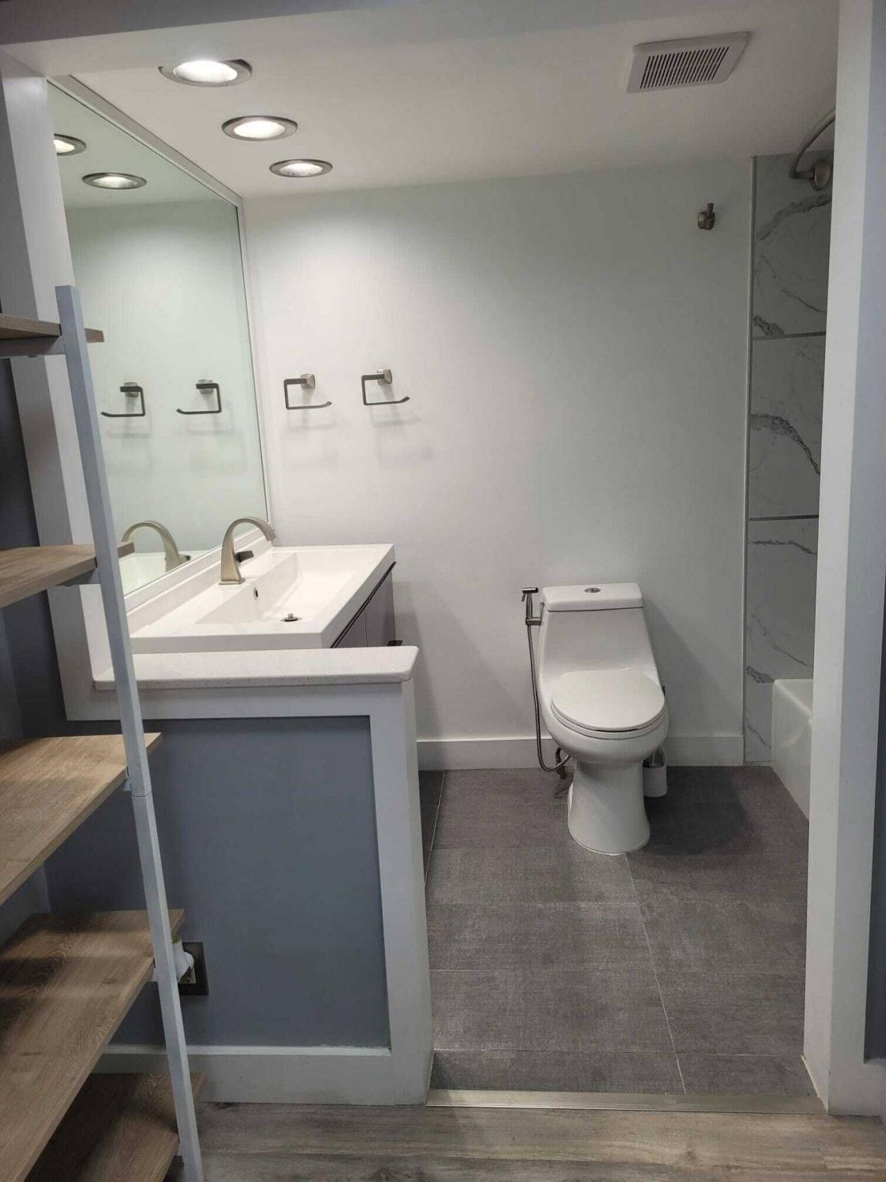 3300 N Palm Aire Drive, Unit 305, Pompano Beach, FL 33069 Photo