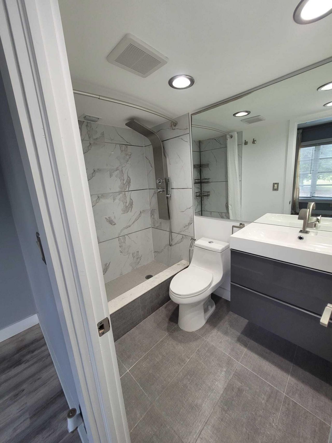 3300 N Palm Aire Drive, Unit 305, Pompano Beach, FL 33069 Photo