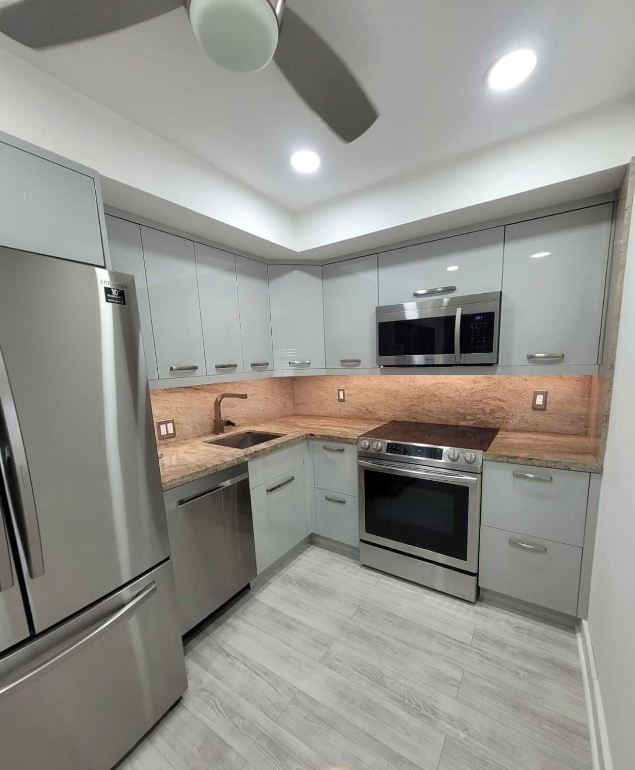 3300 N Palm Aire Drive, Unit 305, Pompano Beach, FL 33069 Photo