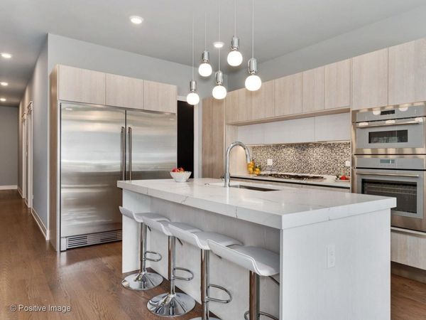 1428 W Grand Avenue , Unit 2, Chicago, IL 60642