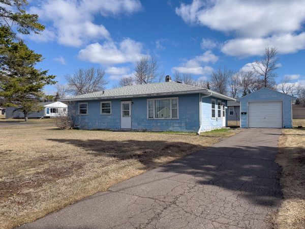 24 Horn Boulevard , Silver Bay, MN 55614