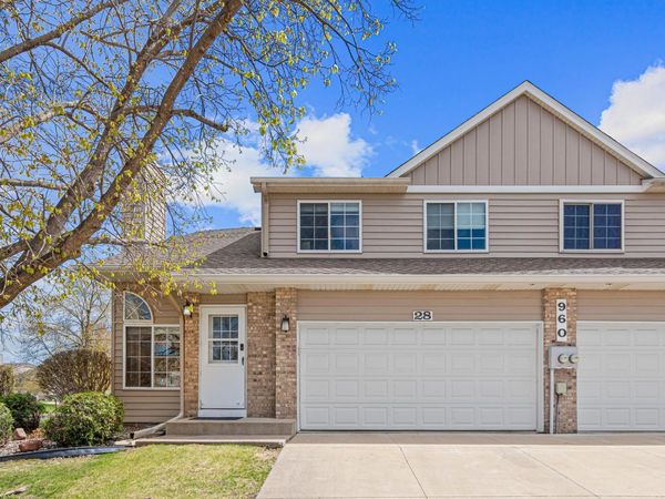 960 106th Lane NW, Unit 28, Coon Rapids, MN 55433