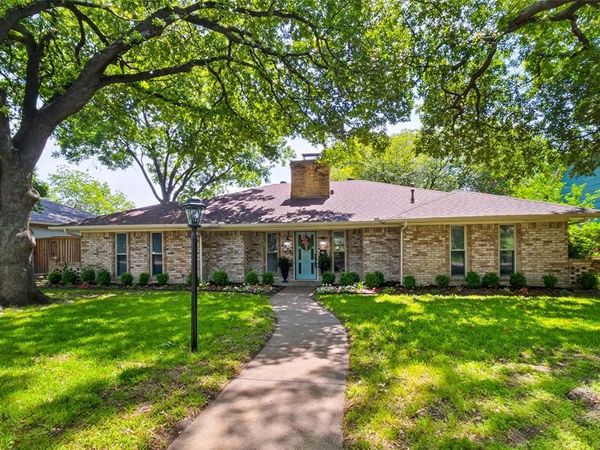 6922 Allview Lane, Dallas, TX 75227