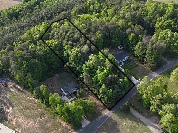 190 Landfall Trace Drive , Stoneville, NC 27048