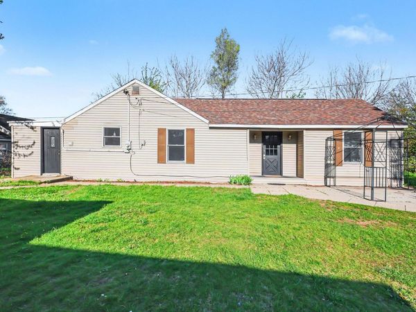 353 Vista Terrace, Muskegon, MI 49442