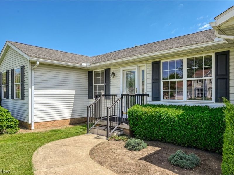 5950 Kentview Avenue NW, North Canton, OH 44720 Photo 4