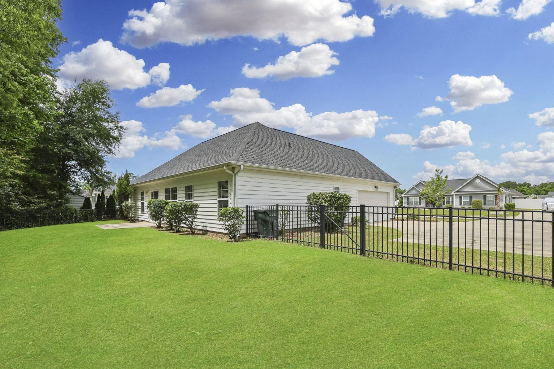 1104 Marley St. Photo 23