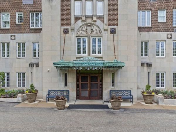 5023 Frew Street, Unit 9C, Pittsburgh, PA 15213