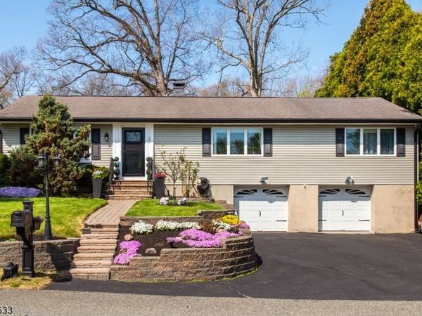 1 Circle Blvd, West Milford, NJ 07435