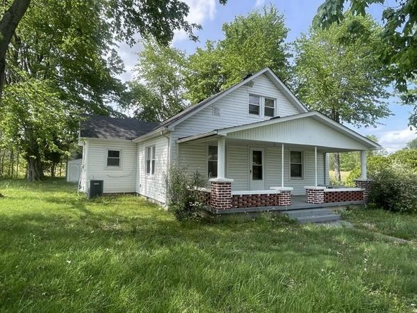 9356 Caneyville Road , Morgantown, KY 42261