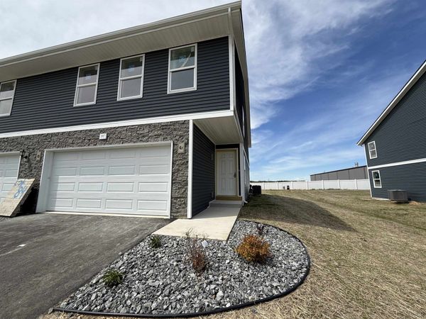 307 Alberts Drive, Belleville, WI 53508