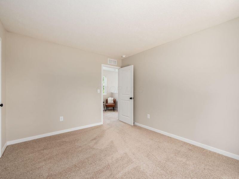 318 Postle Boulevard, Columbus, OH 43228 Photo 28