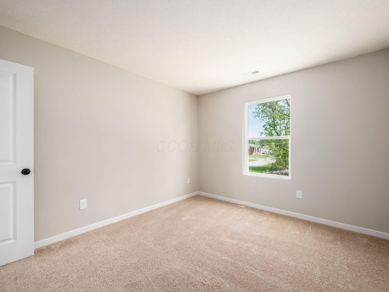 318 Postle Boulevard, Columbus, OH 43228 Photo 29