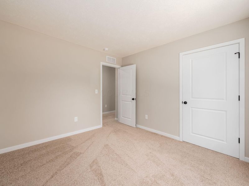 318 Postle Boulevard, Columbus, OH 43228 Photo 32
