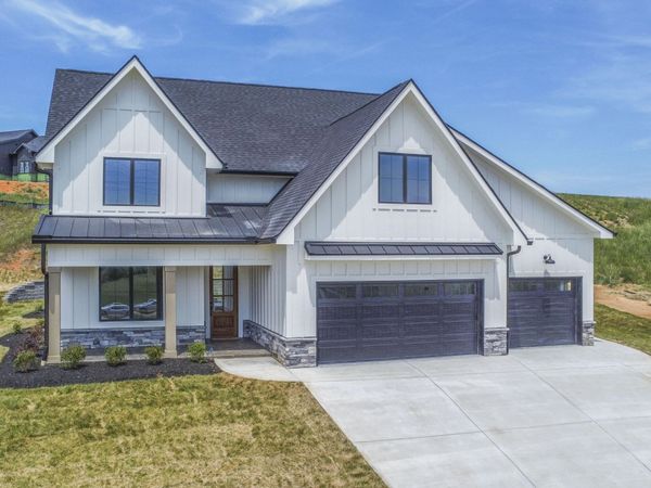 178 Purple Iris Place, Loudon, TN 37774
