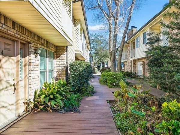 1012 SAINT JULIEN Drive , Unit F4, Kenner, LA 70065