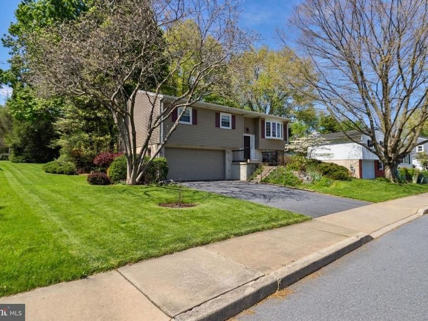 34 S Oak Street , Lititz, PA 17543 Main Photo