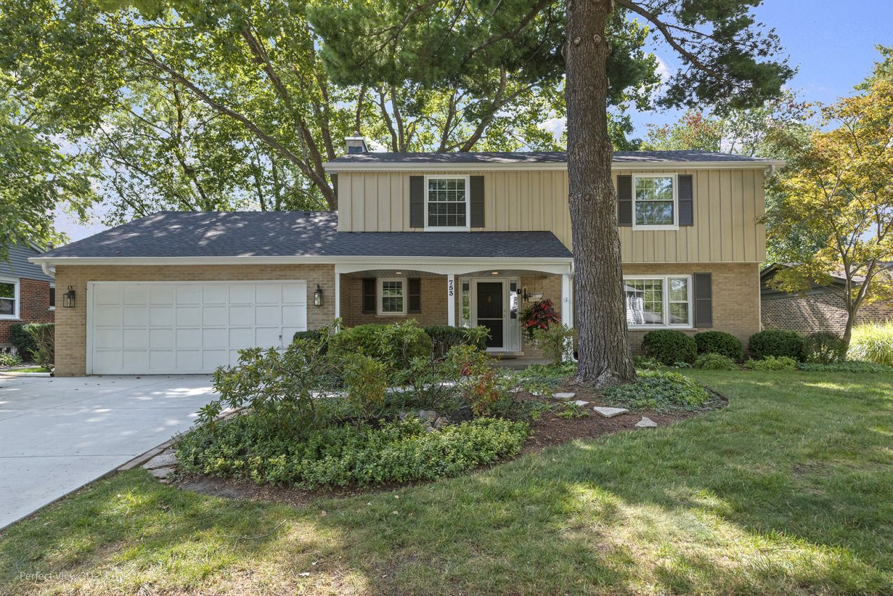 753 E Monterey Road, Palatine, IL 60074 Main Photo