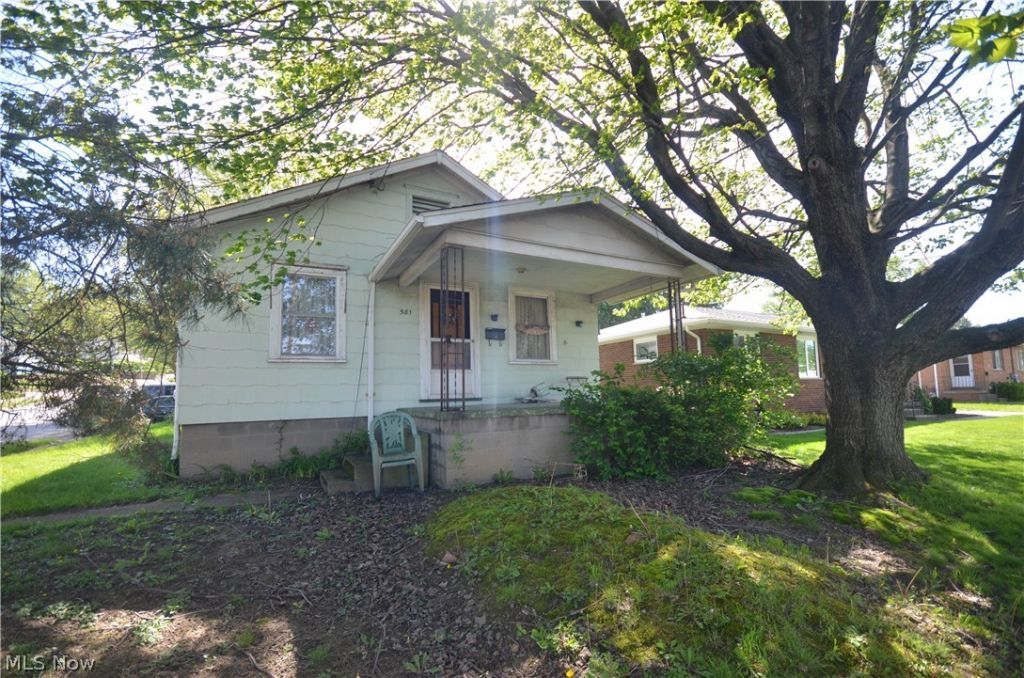 581 Baldwin Road , Akron, OH 44312 Main Photo