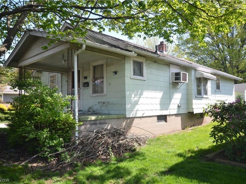 581 Baldwin Road, Akron, OH 44312 Photo 2
