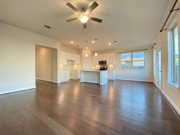 1405 Vista View DR, Georgetown, TX 78626