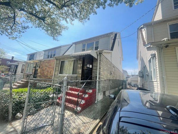 77-14 162 Street , Fresh Meadows, NY 11366
