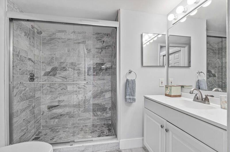 140 Yacht Club Way, Unit 107, Hypoluxo, FL 33462 Photo