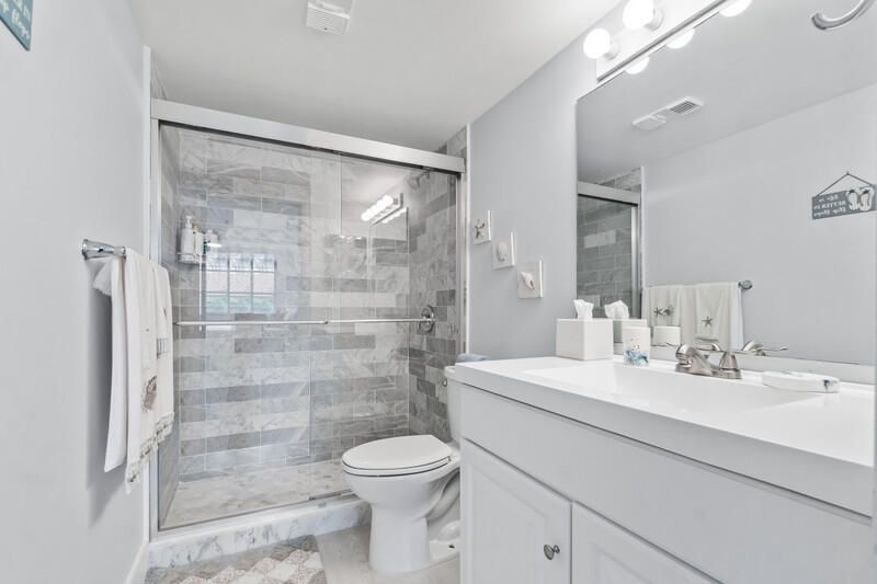 140 Yacht Club Way, Unit 107, Hypoluxo, FL 33462 Photo