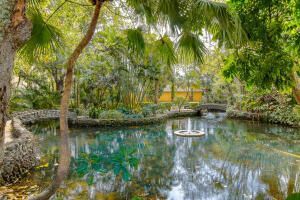 140 Yacht Club Way, Unit 107, Hypoluxo, FL 33462 Photo