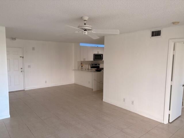 5661 Riverside Drive, Unit 203b7, Coral Springs, FL 33067 Photo