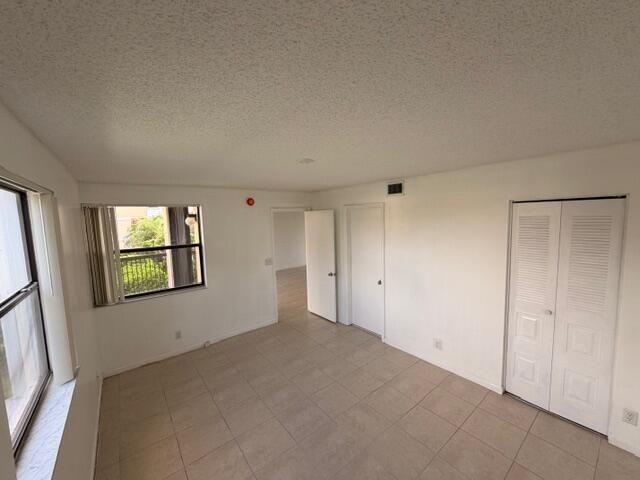 5661 Riverside Drive, Unit 203b7, Coral Springs, FL 33067 Photo