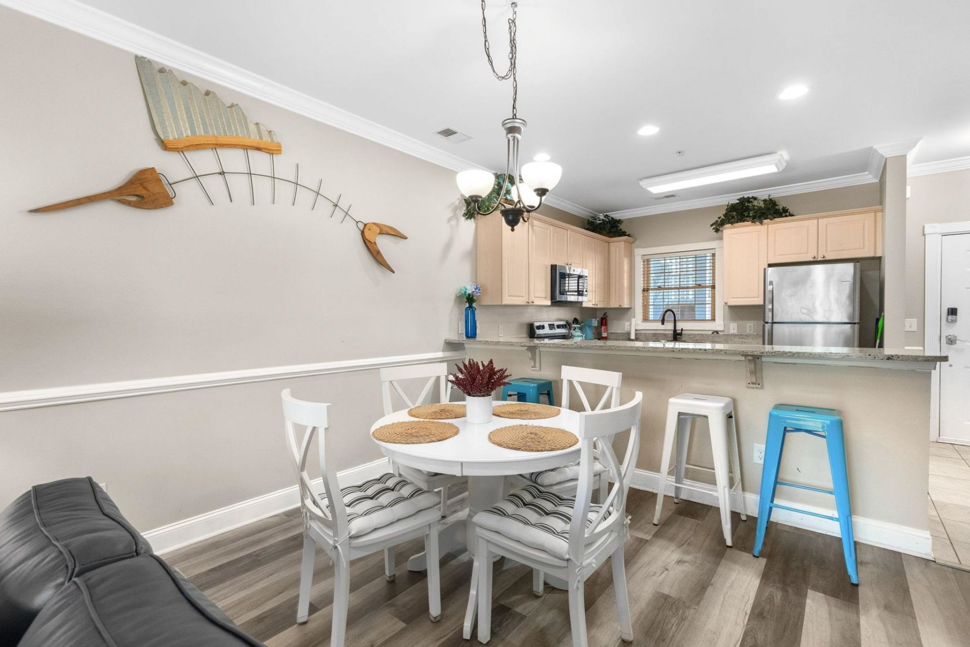 4889 Magnolia Point Ln. Photo 11