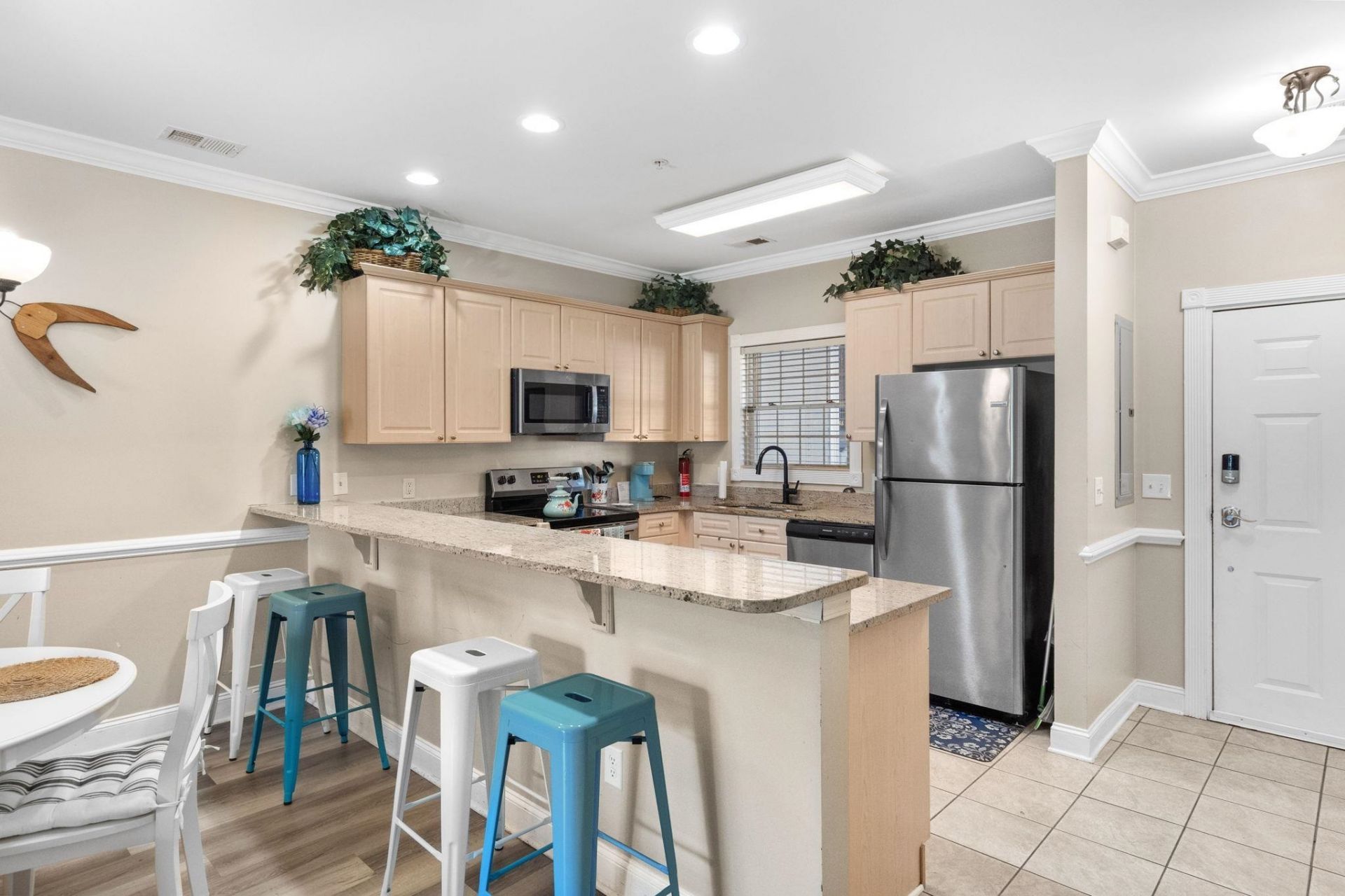 4889 Magnolia Point Ln. Photo 14
