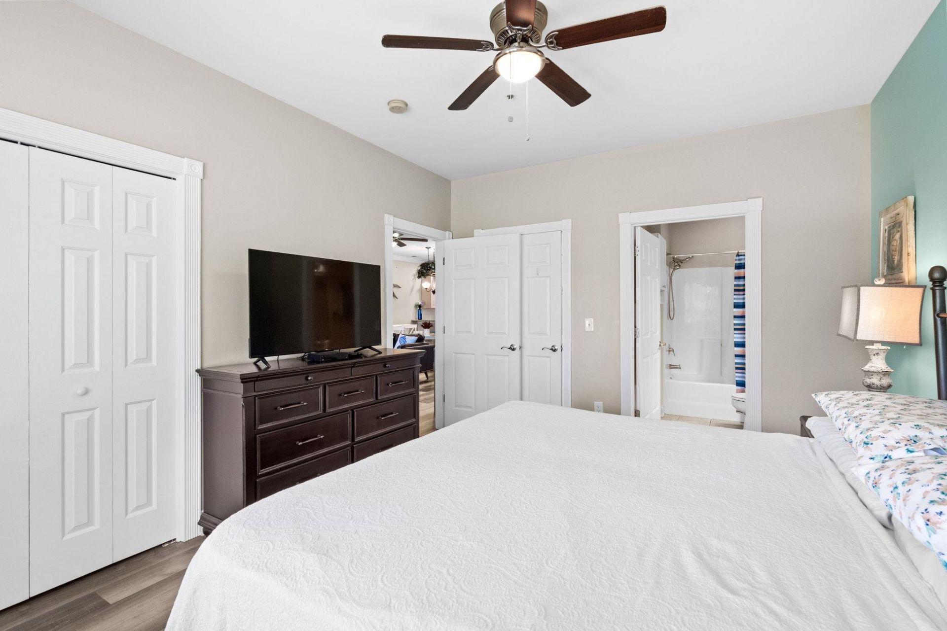 4889 Magnolia Point Ln. Photo 22