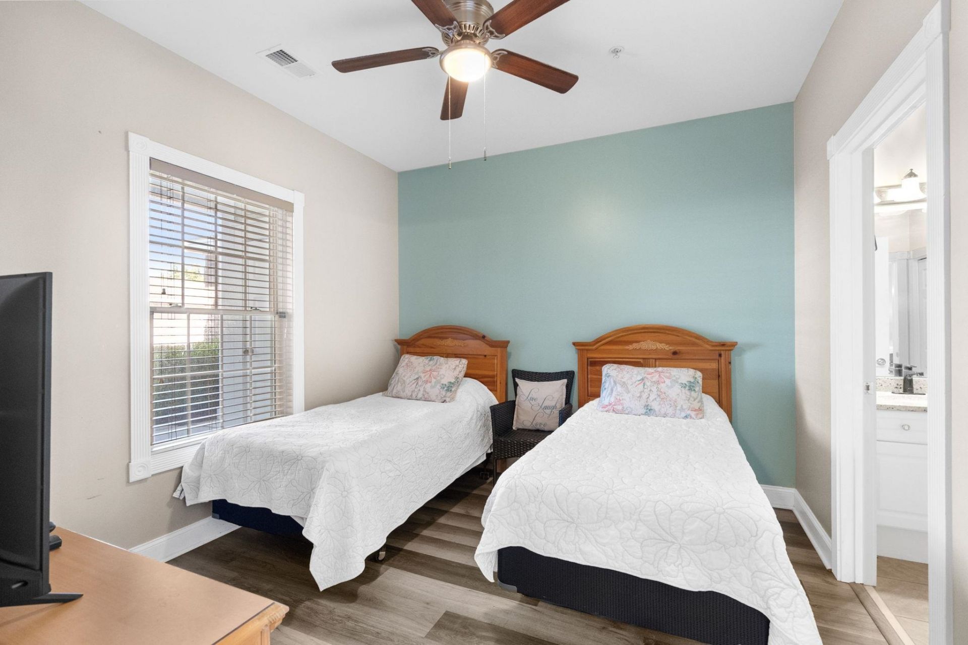4889 Magnolia Point Ln. Photo 24