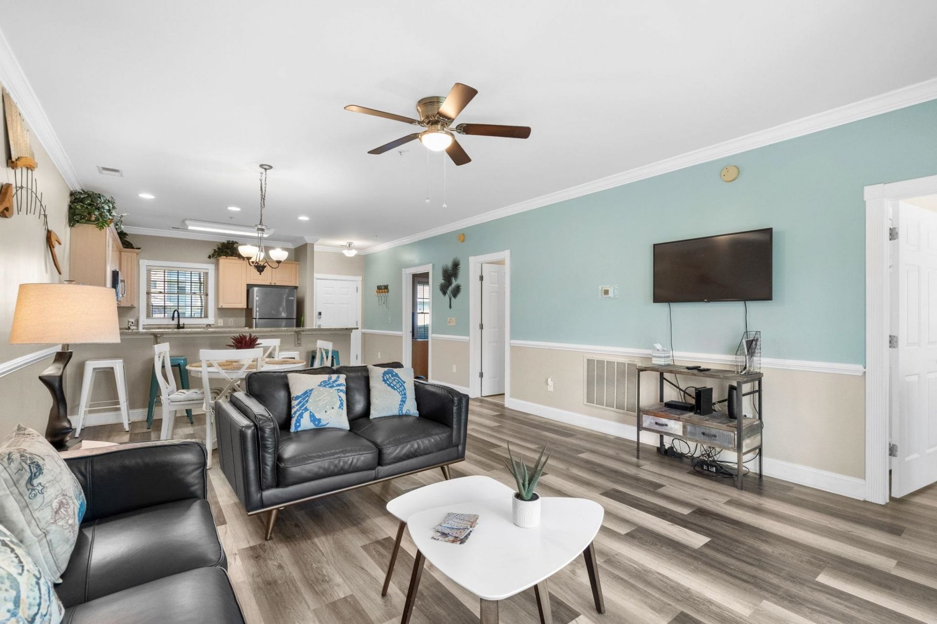 4889 Magnolia Point Ln. Photo 8