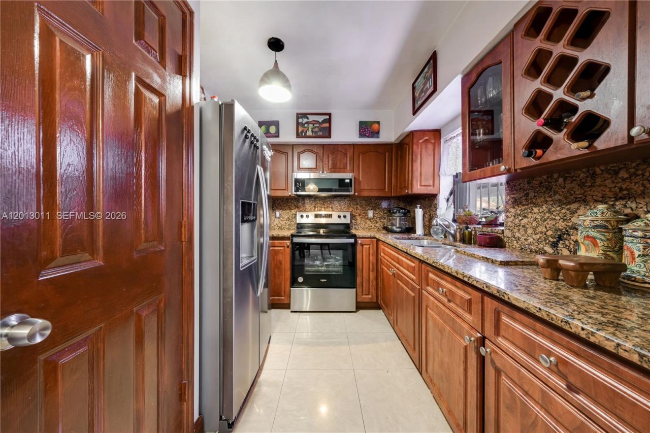 444 SW 36th Ave, Miami, FL 33135 Photo