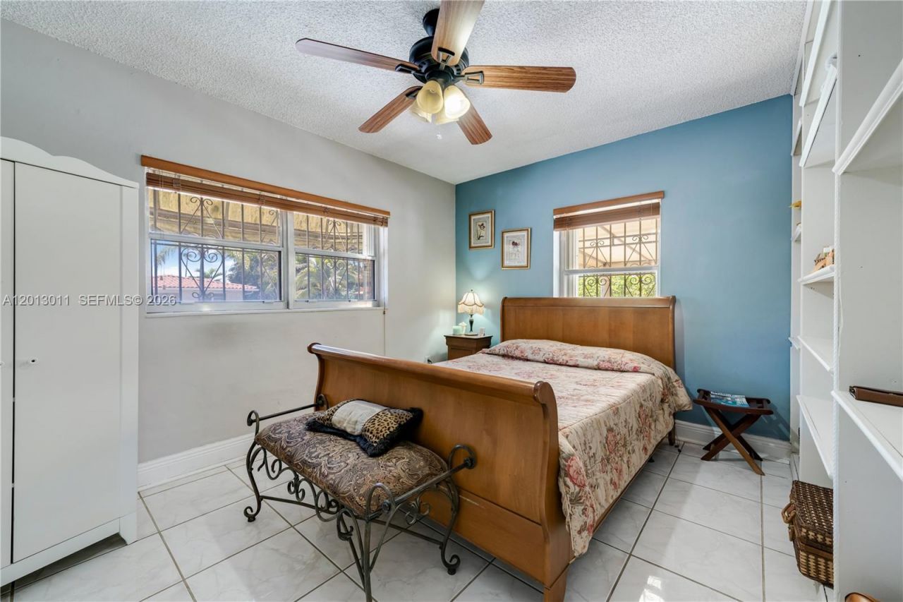 444 SW 36th Ave, Miami, FL 33135 Photo