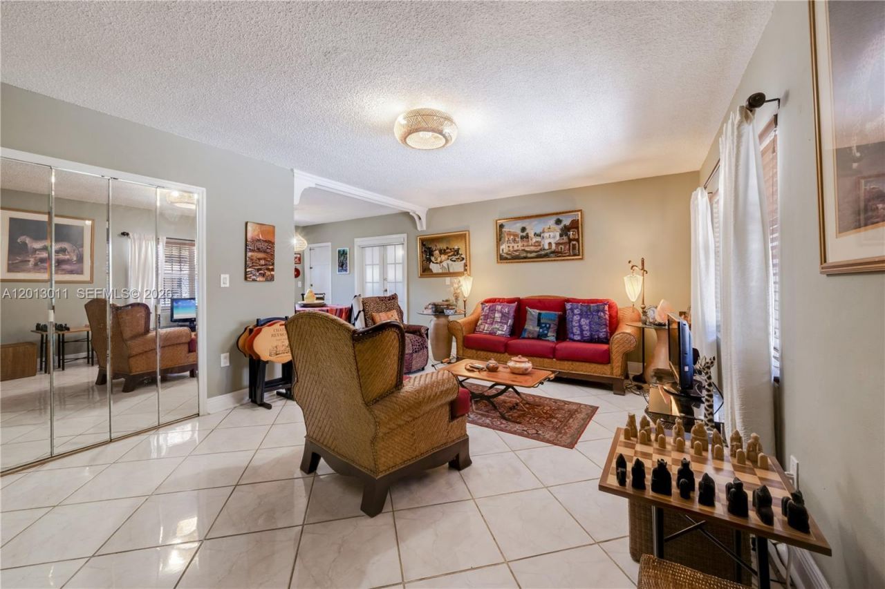 444 SW 36th Ave, Miami, FL 33135 Photo