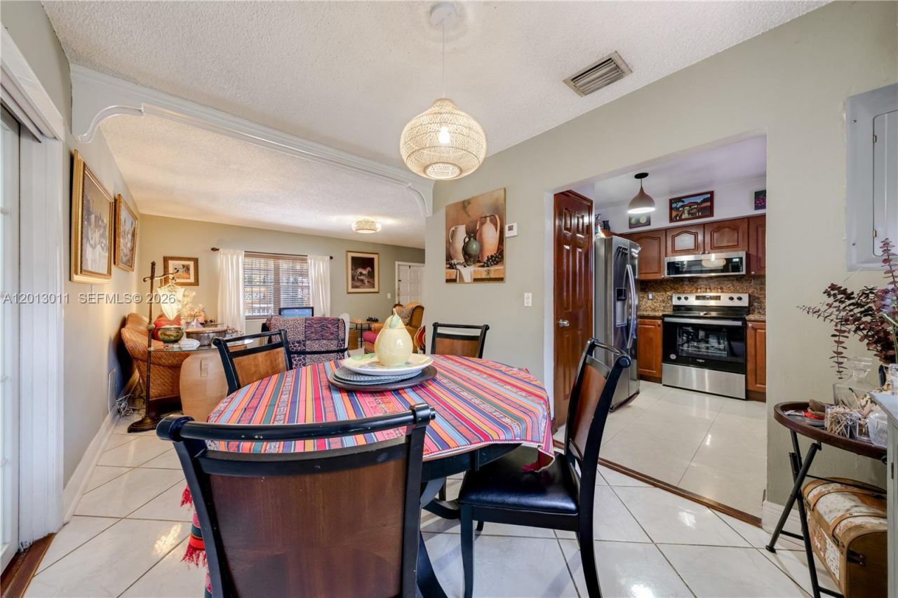 444 SW 36th Ave, Miami, FL 33135 Photo