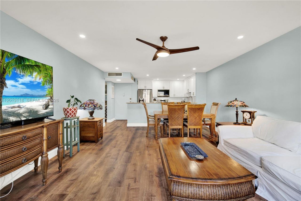 1516 S Lakeside Dr, Unit 105, Lake Worth, FL 33460 Photo