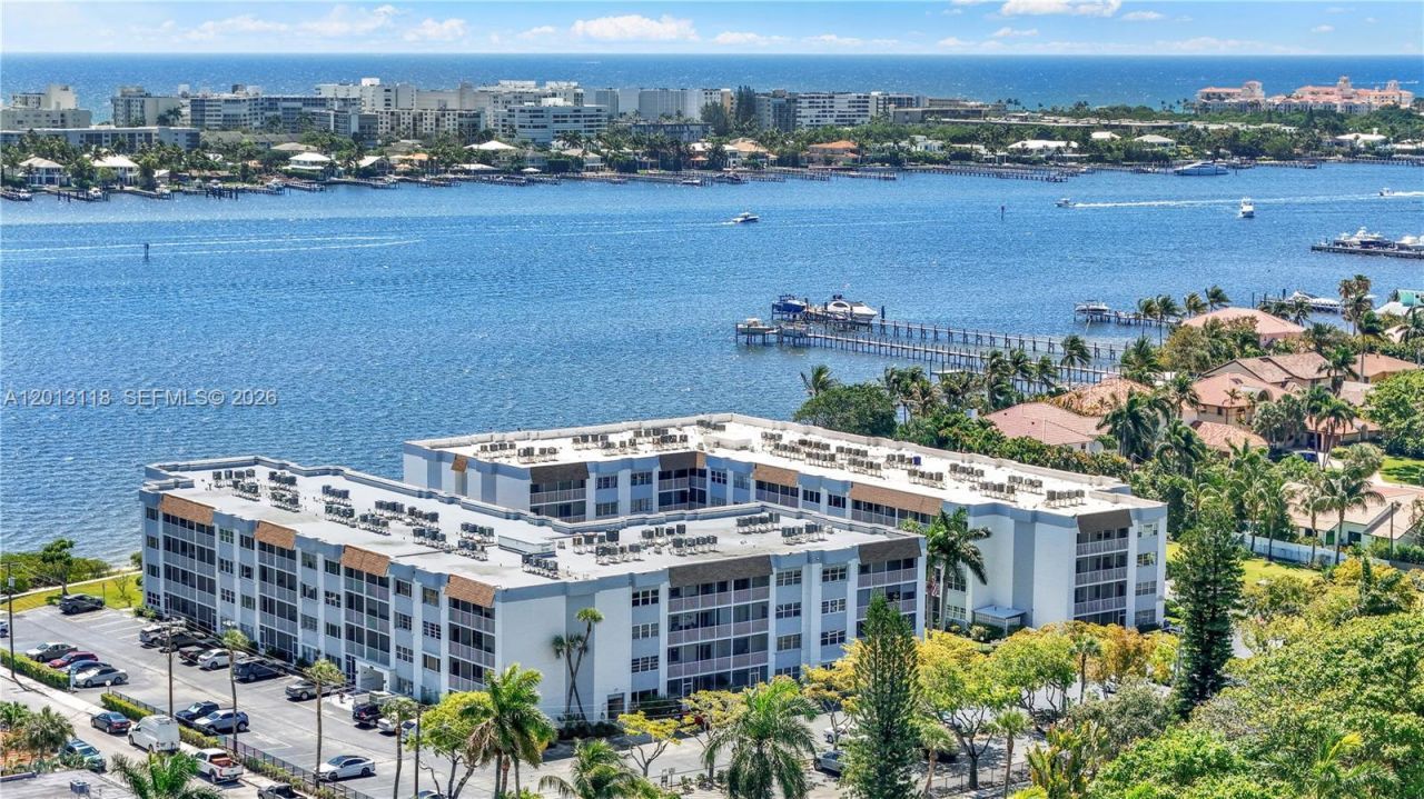 1516 S Lakeside Dr, Unit 105, Lake Worth, FL 33460 Photo