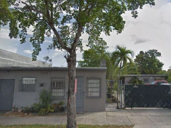 725 Opa Locka Blvd, Unit C, Opa-Locka, FL 33054