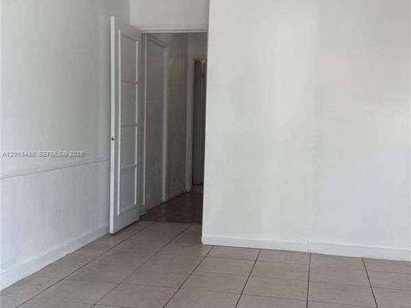 725 Opa Locka Blvd , Unit B, Opa-Locka, FL 33054